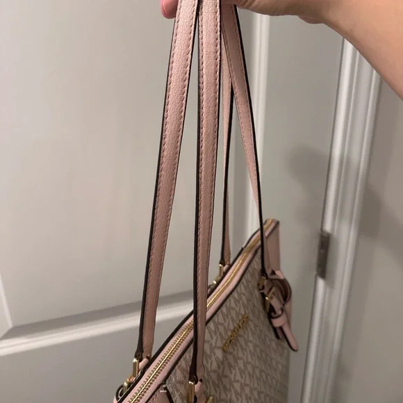 Michael Kors Pink and Cream Tote with Signature Design - Picture 4 of 10